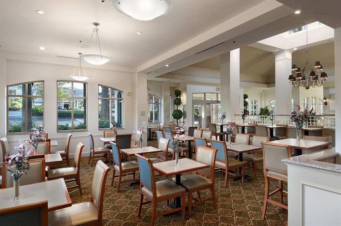 Imagen del bar/restaurante del Hotel Hilton Garden Inn Palm Springs - Rancho Mirage. Foto 5