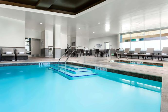 Imagen de la piscina del Hotel Hilton Garden Inn Palo Alto. Foto 20