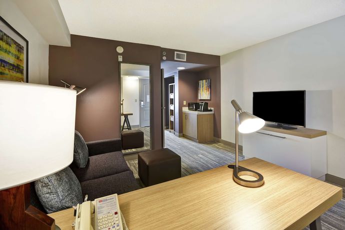 Imagen de la habitación del Hotel Hilton Garden Inn Panama City. Foto 5