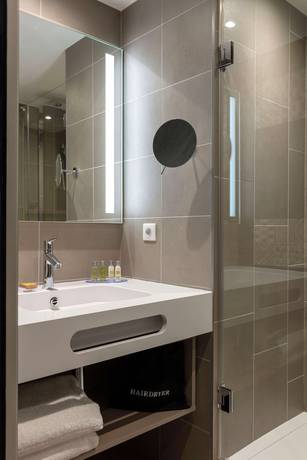 Imagen de la habitación del Hotel Hilton Garden Inn París Massy. Foto 9