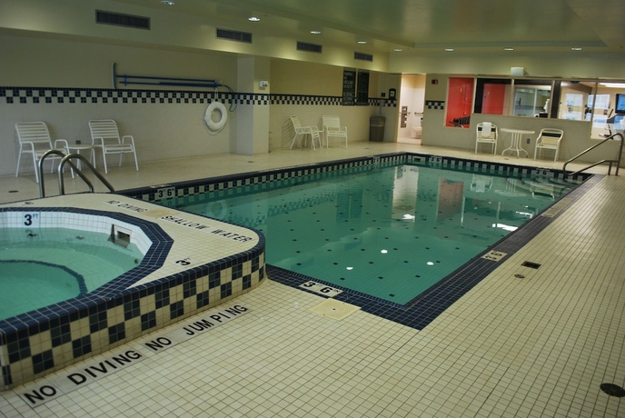 Imagen de la piscina del Hotel Hilton Garden Inn Philadelphia Center City. Foto 19