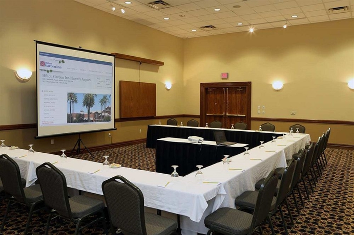 Imagen de los interiores del Hotel Hilton Garden Inn Phoenix Airport. Foto 8