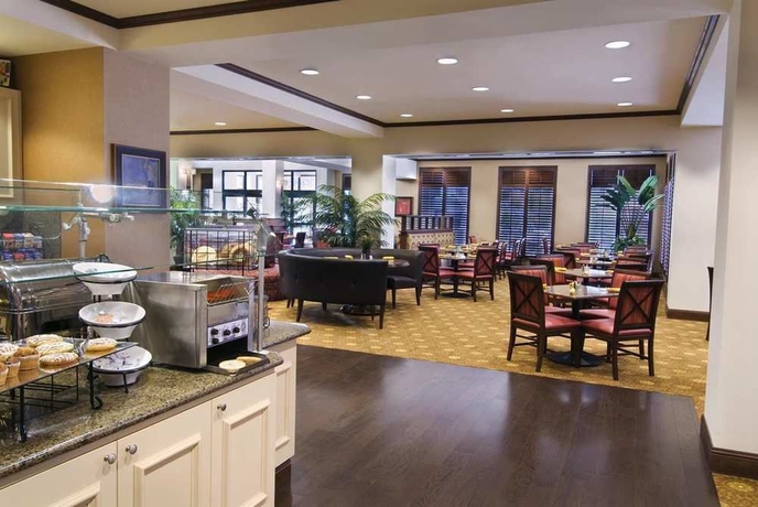 Imagen del bar/restaurante del Hotel Hilton Garden Inn Phoenix Airport North. Foto 5