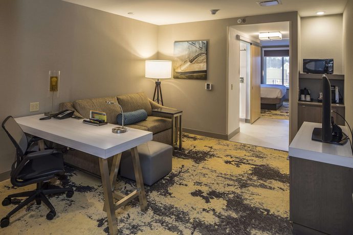 Imagen de la habitación del Hotel Hilton Garden Inn Pittsburgh Airport. Foto 2