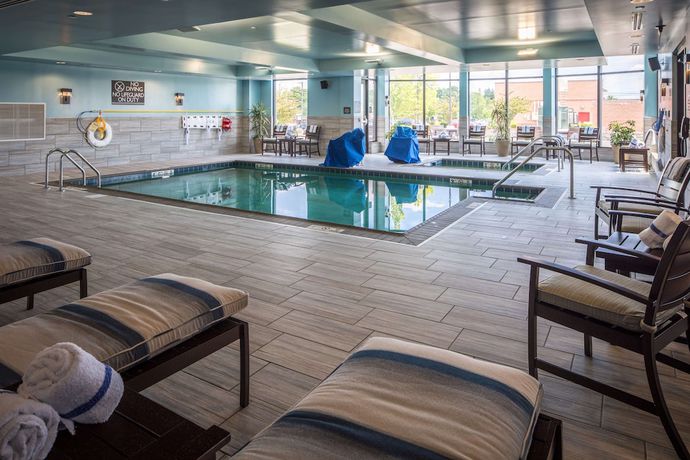 Imagen de la piscina del Hotel Hilton Garden Inn Pittsburgh Airport. Foto 20
