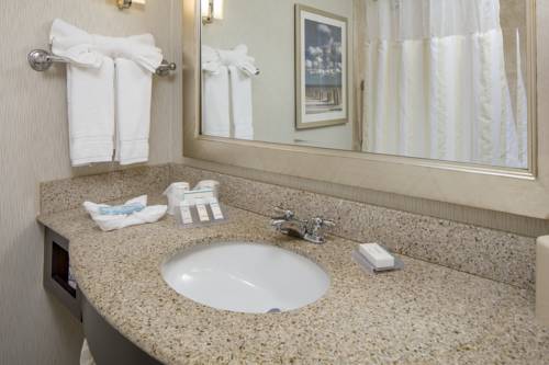 Imagen de la habitación del Hotel Hilton Garden Inn Plymouth. Foto 6