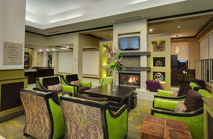 Imagen de los interiores del Hotel Hilton Garden Inn Raleigh Durham Airport. Foto 13