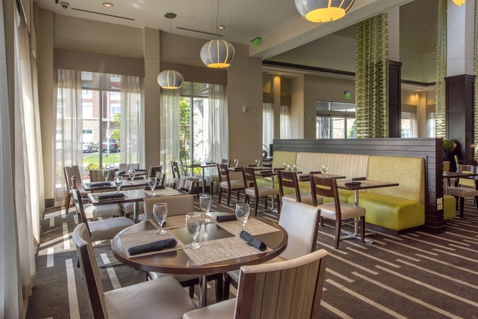 Imagen de los interiores del Hotel Hilton Garden Inn Raleigh-Cary. Foto 15