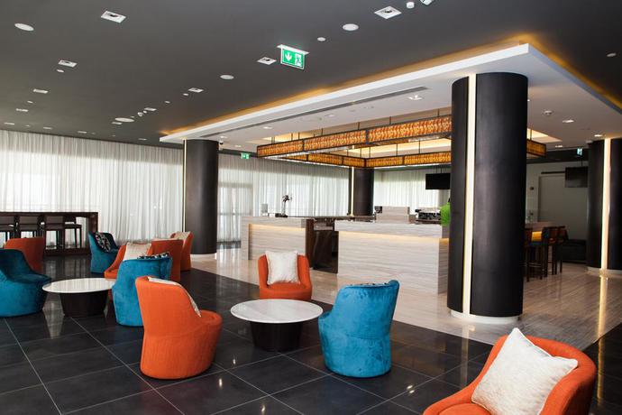 Imagen de los interiores del Hotel Hilton Garden Inn Ras Al Khaimah. Foto 8
