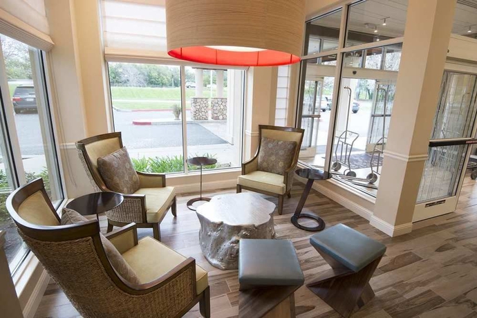 Imagen de los interiores del Hotel Hilton Garden Inn Redding. Foto 13