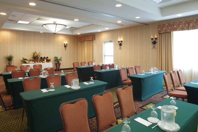Imagen de los interiores del Hotel Hilton Garden Inn Riverhead. Foto 11