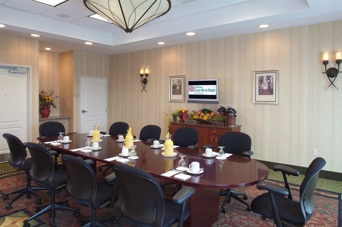 Imagen de los interiores del Hotel Hilton Garden Inn Riverhead. Foto 13