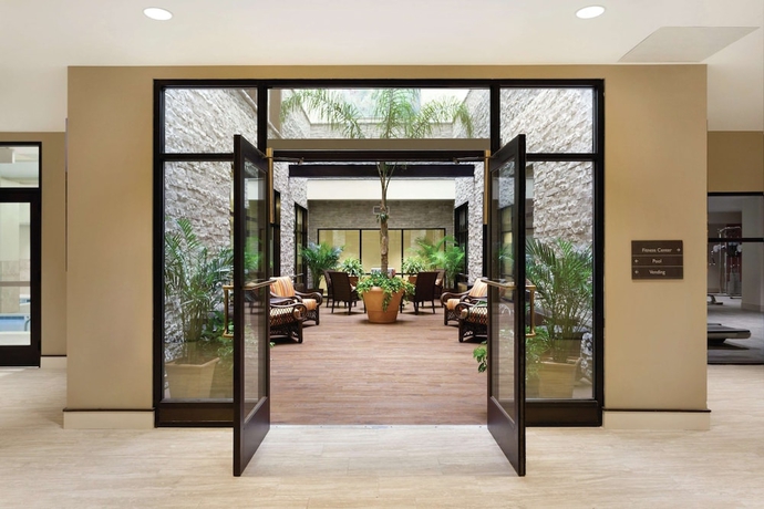 Imagen de los interiores del Hotel Hilton Garden Inn Rochester Downtown, Ny. Foto 14