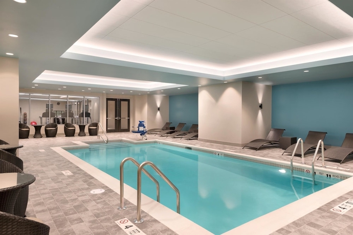 Imagen de la piscina del Hotel Hilton Garden Inn Rochester University. Foto 19