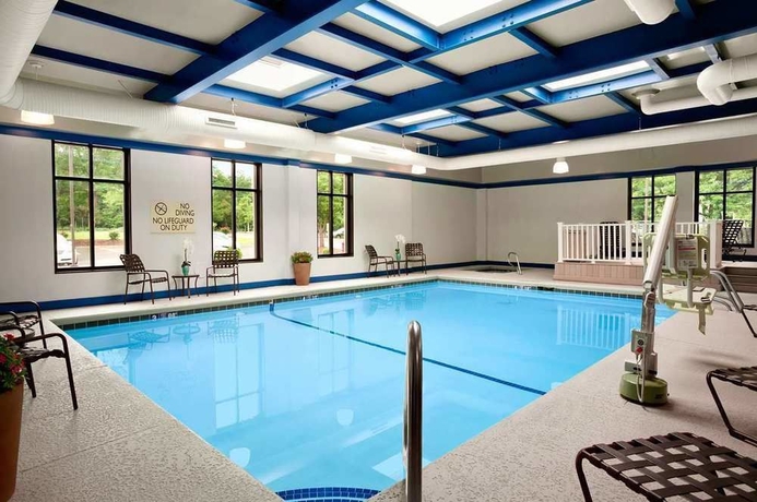 Imagen de la piscina del Hotel Hilton Garden Inn Rochester/pittsford. Foto 16