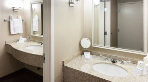 Imagen de la habitación del Hotel Hilton Garden Inn Rockaway. Foto 1
