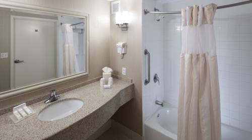 Imagen de la habitación del Hotel Hilton Garden Inn Rockaway. Foto 4
