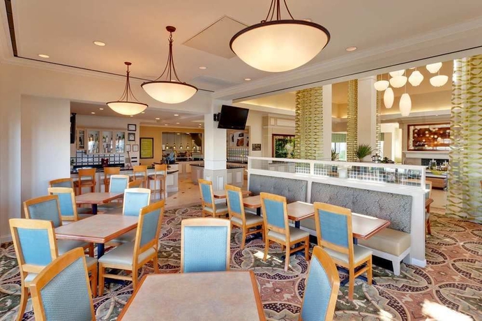 Imagen del bar/restaurante del Hotel Hilton Garden Inn Sacramento Elk Grove. Foto 5