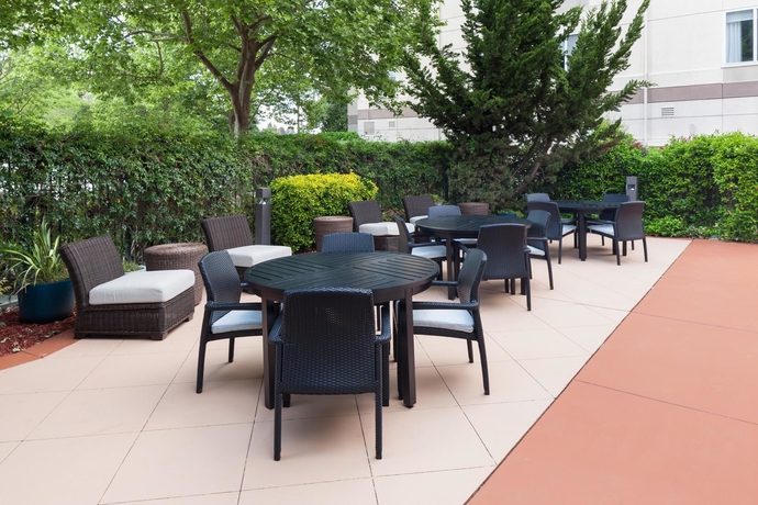 Imagen de los exteriores del Hotel Hilton Garden Inn Sacramento/south Natomas. Foto 6