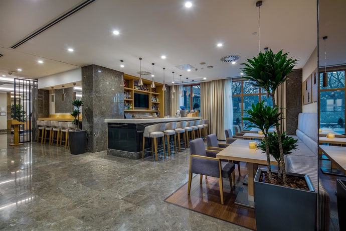 Imagen del bar/restaurante del Hotel Hilton Garden Inn Safranbolu. Foto 2