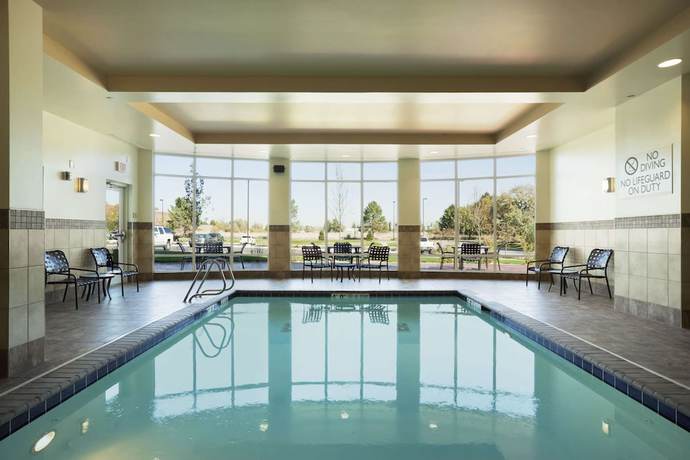 Imagen de la piscina del Hotel Hilton Garden Inn Salt Lake City Airport. Foto 17