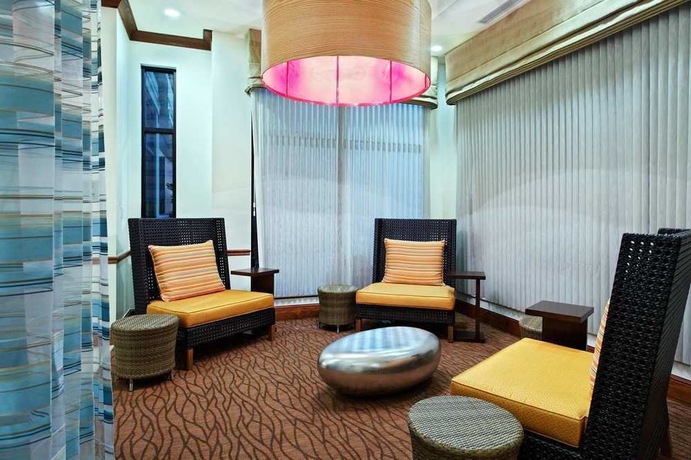 Imagen de los interiores del Hotel Hilton Garden Inn San Antonio Airport. Foto 13