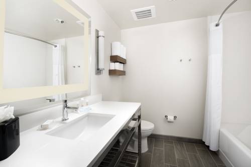 Imagen de la habitación del Hotel Hilton Garden Inn San Antonio Downtown Riverwalk. Foto 1