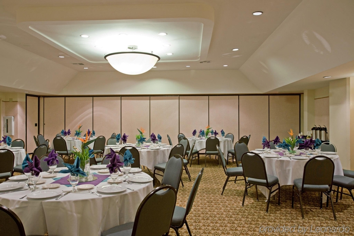 Imagen de la habitación del Hotel Hilton Garden Inn San Diego Mission Valley Stadium. Foto 11