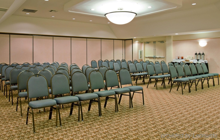 Imagen de la habitación del Hotel Hilton Garden Inn San Diego Mission Valley Stadium. Foto 13