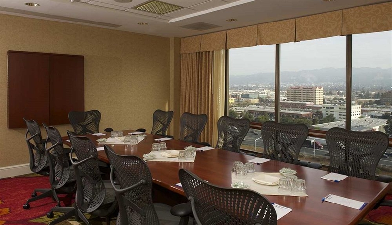 Imagen de los interiores del Hotel Hilton Garden Inn San Francisco/oakland Bay Bridge. Foto 14