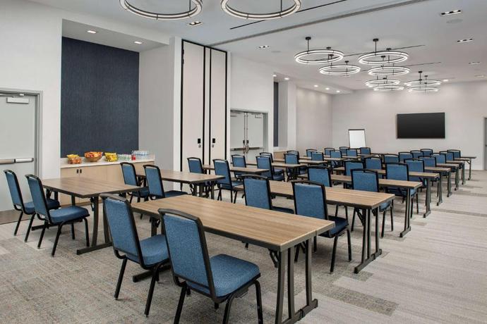 Imagen de los interiores del Hotel Hilton Garden Inn San Jose Airport. Foto 8