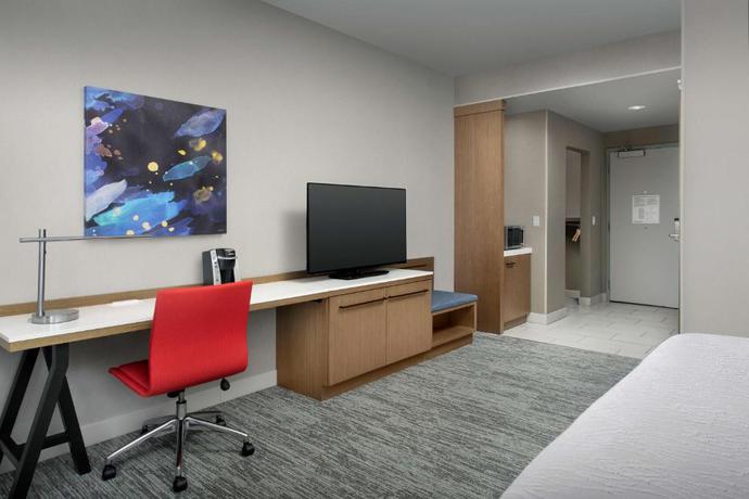 Imagen de la habitación del Hotel Hilton Garden Inn San Jose Airport. Foto 5