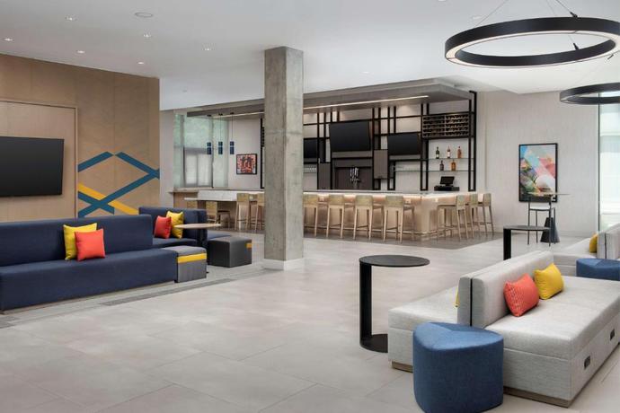 Imagen de los interiores del Hotel Hilton Garden Inn San Jose Airport. Foto 11