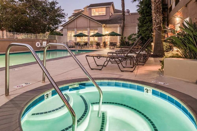 Imagen de la piscina del Hotel Hilton Garden Inn San Jose/milpitas. Foto 13