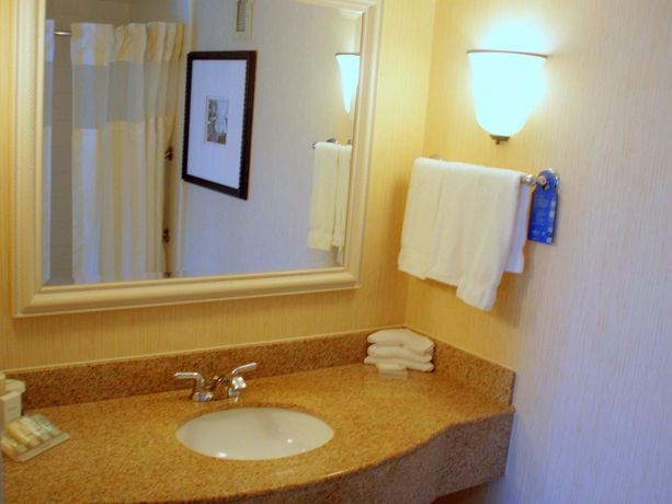 Imagen de la habitación del Hotel Hilton Garden Inn Saratoga Springs. Foto 8