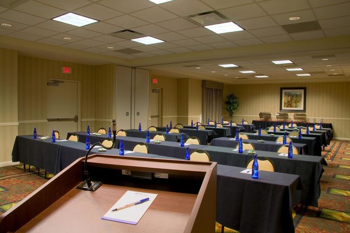 Imagen de los interiores del Hotel Hilton Garden Inn Saratoga Springs. Foto 13