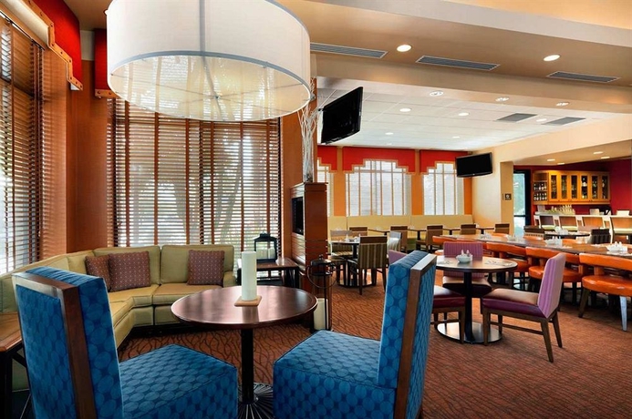 Imagen del bar/restaurante del Hotel Hilton Garden Inn Scottsdale North/perimeter Center. Foto 3