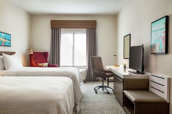 Imagen de la habitación del Hotel Hilton Garden Inn Seattle Airport. Foto 10