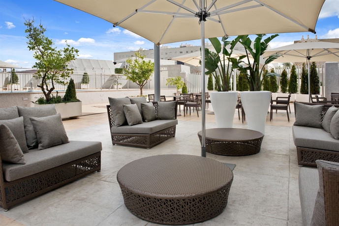 Imagen de los interiores del Hotel Hilton Garden Inn Sevilla. Foto 15