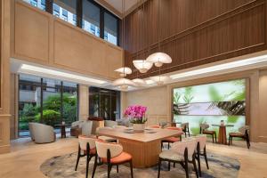 Imagen de los interiores del Hotel Hilton Garden Inn Shanghai Wujiaochang. Foto 19