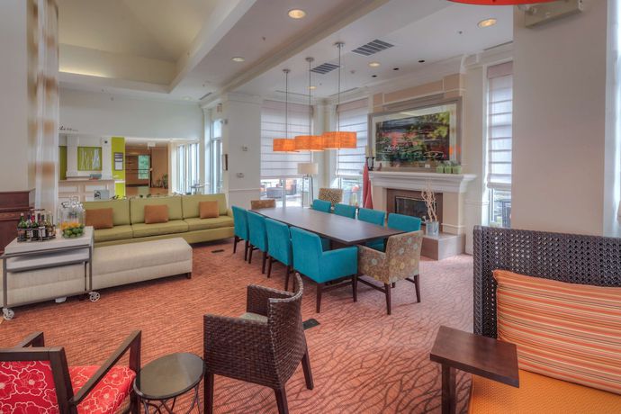 Imagen de los interiores del Hotel Hilton Garden Inn Shelton. Foto 16