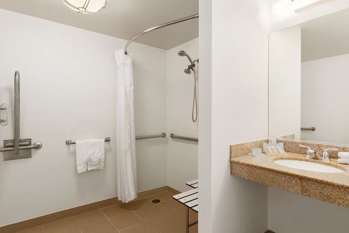 Imagen de la habitación del Hotel Hilton Garden Inn Shelton. Foto 15