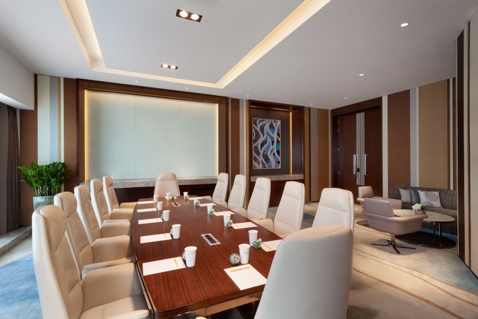 Imagen de los interiores del Hotel Hilton Garden Inn Shenzhen Bao'an. Foto 15