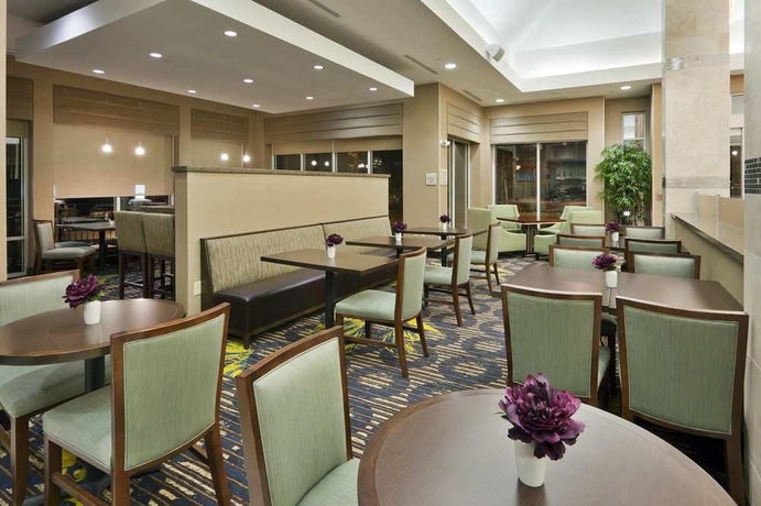 Imagen del bar/restaurante del Hotel Hilton Garden Inn Silver Spring White Oak. Foto 5