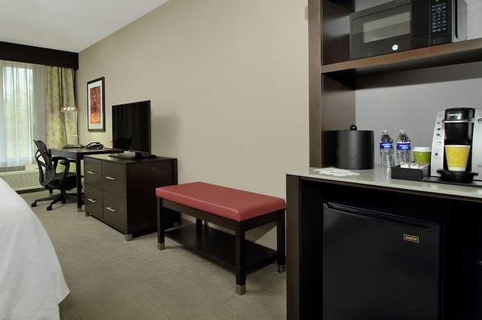Imagen de la habitación del Hotel Hilton Garden Inn Sonoma County Airport. Foto 11
