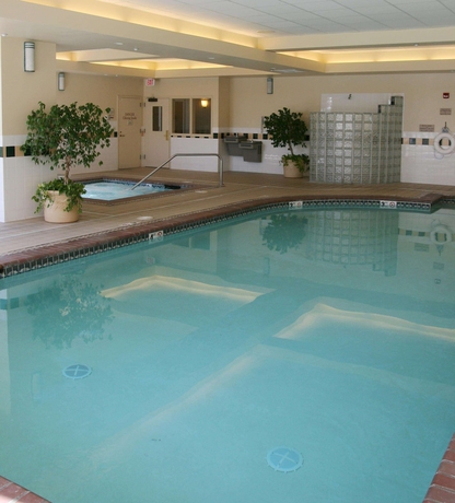 Imagen de la piscina del Hotel Hilton Garden Inn Spokane Airport. Foto 17
