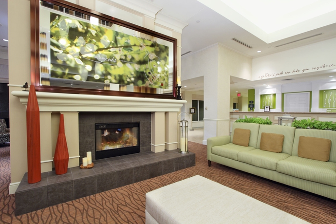 Imagen de los interiores del Hotel Hilton Garden Inn St. Charles. Foto 6