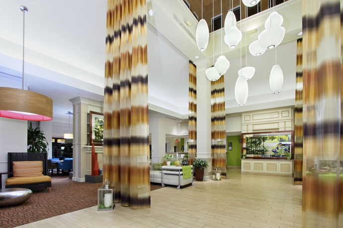 Imagen de los interiores del Hotel Hilton Garden Inn St. Charles. Foto 7