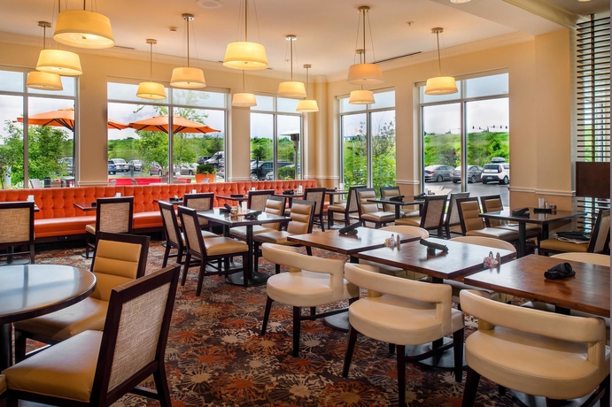 Imagen del bar/restaurante del Hotel Hilton Garden Inn St. Louis Airport. Foto 2