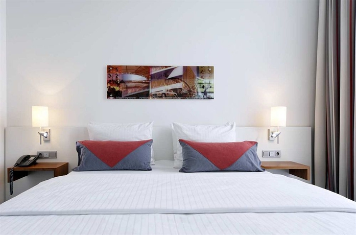 Imagen de los interiores del Hotel Hilton Garden Inn Stuttgart Neckar Park. Foto 15